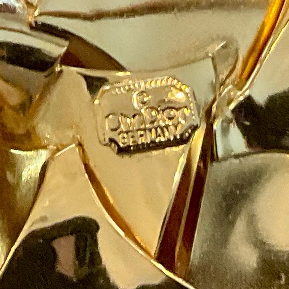 Dior Vintage Gold Tone Bow Brooch - Picture 7 of 11